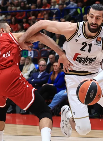 La Virtus Bolonia se lleva el derbi italiano (59-64)