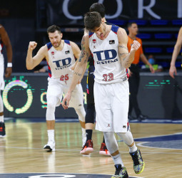 Saber sufrir, los triples las claves en el asalto a La Hamburguesa (79-81)