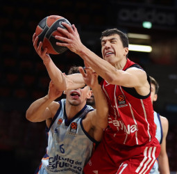 Vladimir Lucic, MVP de la jornada 8 de la EuroLeague