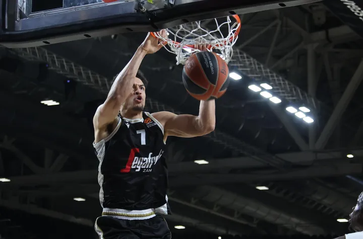 Olympiacos logra aplacar el intento de remontada de la Virtus, 83-85