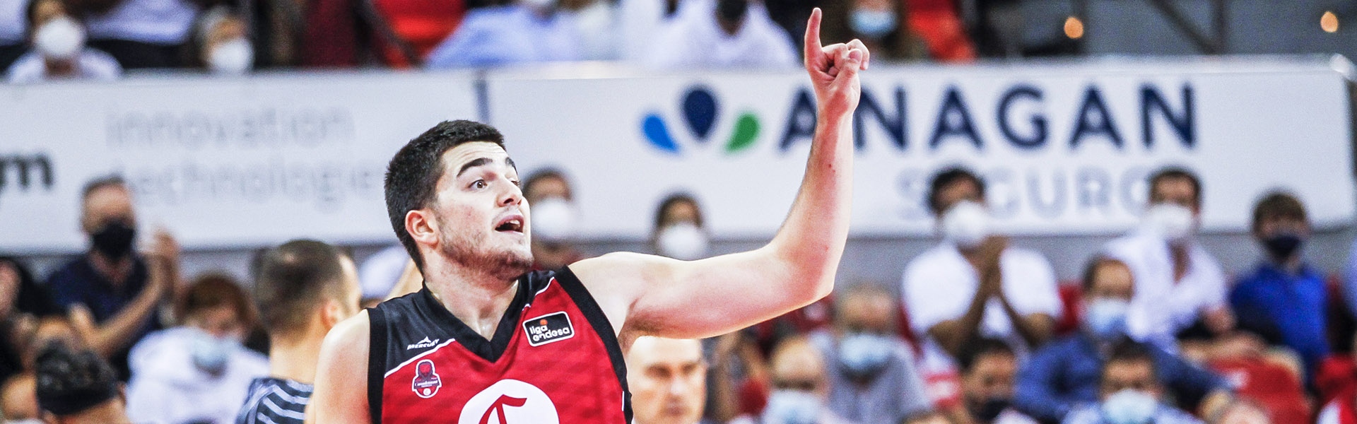 Primer desplazamiento del curso con la visita a Surne Bilbao Basket