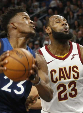 Minnesota aplasta a Cleveland, brillan Curry, Aldridge y más