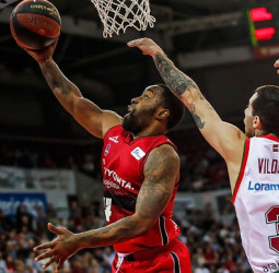 Derrota ajustada del Baskonia en Zaragoza (81-79)