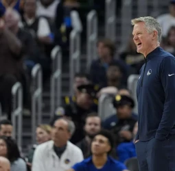 Steve Kerr renueva con los Golden State Warriors