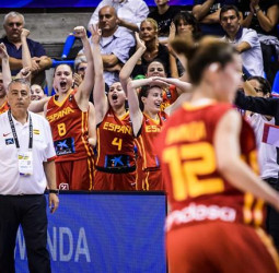 España supera los nervios y ya está en cuartos (49-59)