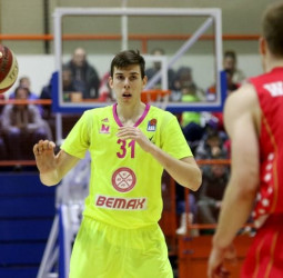 El San Pablo Burgos negocia con el alero esloveno Vlatko Cancar