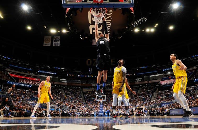 A los Warriors se le atraganta Florida, Harden se va hasta los 58, y victorias de Sixers y Pacers