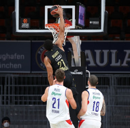 El Bayern Múnich se aprovecha de la irregularidad del Anadolu Efes (83-71)