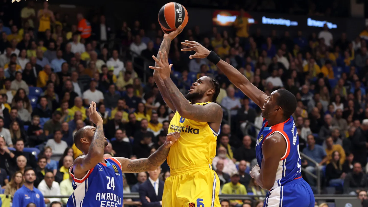 El Maccabi reacciona y derrota al Efes, 80-72