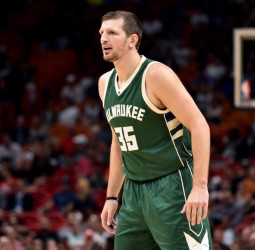 Mirza Teletovic descuelga las zapatillas
