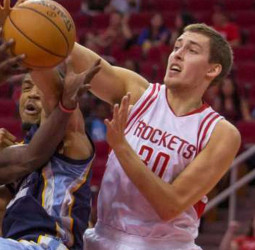 Kyle Wiltjer, ofrecido al Baskonia para completar su juego interior