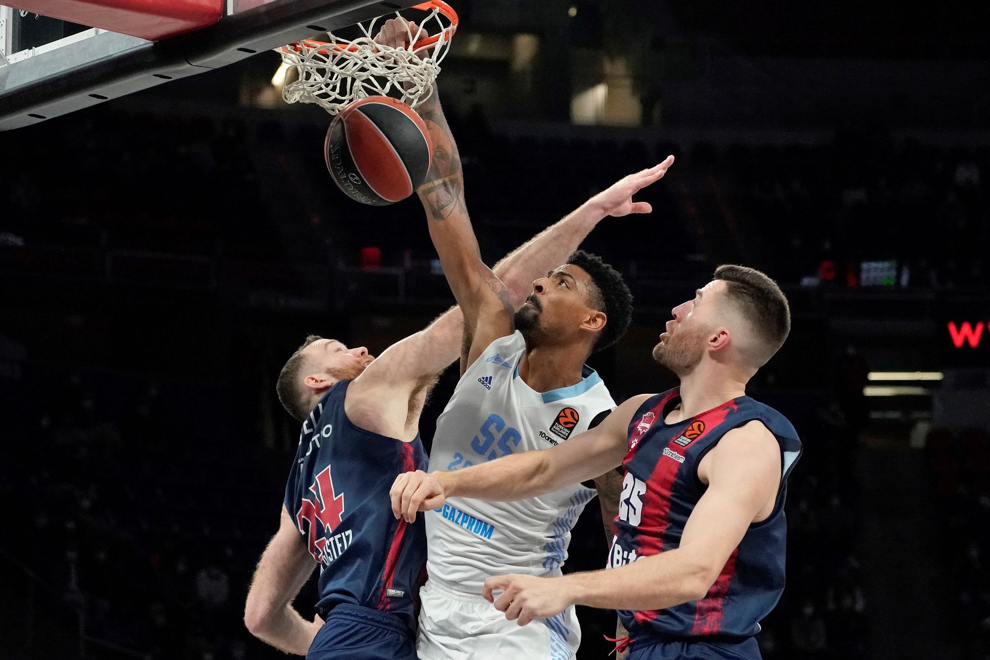 Esfuerzo dek Baskonia sin recompensa en el Buesa Arena (82-90)