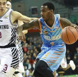 Darius Adams continuará en el baloncesto chino