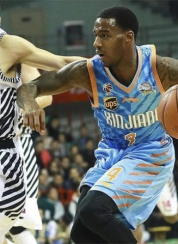 Darius Adams continuará en el baloncesto chino