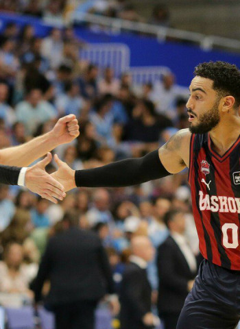 Un Baskonia al compás de Howard anestesia al Río Breogán (79-88)