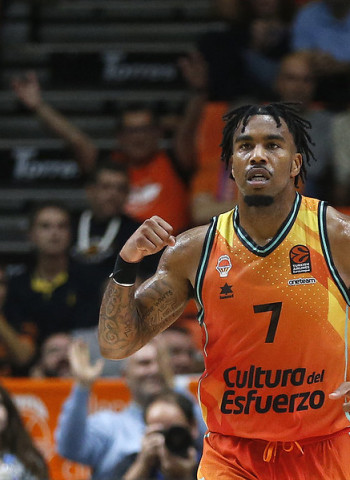 El Valencia Basket va con todo para intentar renovar a Chris Jones
