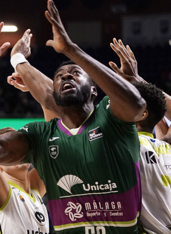 El Unicaja sobrevive al Urbas Fuenlabrada (90-86)
