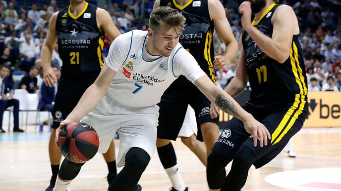 El Real Madrid suma el primer punto ante Iberostar Tenerife (83-73)