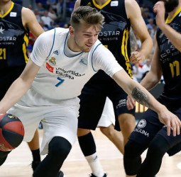 El Real Madrid suma el primer punto ante Iberostar Tenerife (83-73)