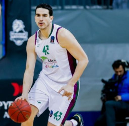 El Unicaja tira de carácter en Andorra (88-92)