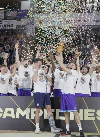 El Zunder Palencia recupera su corona en una nueva noche para la historia, 74-69