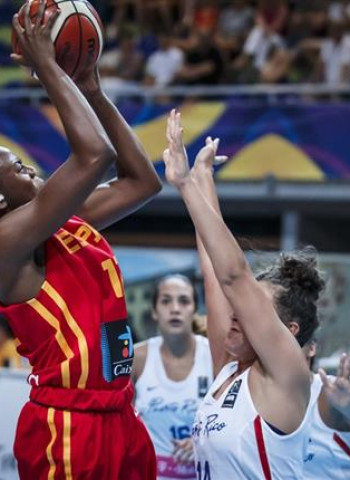 Victoria en el peligroso debut en Udine (74-42)