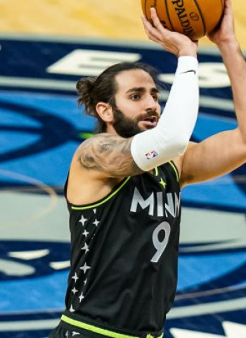 Ricky Rubio apunta a los Sixers dentro del traspaso de Ben Simmons