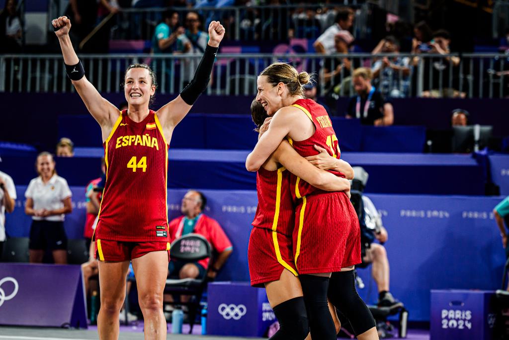 España se mete en semifinales y luchará por las medallas