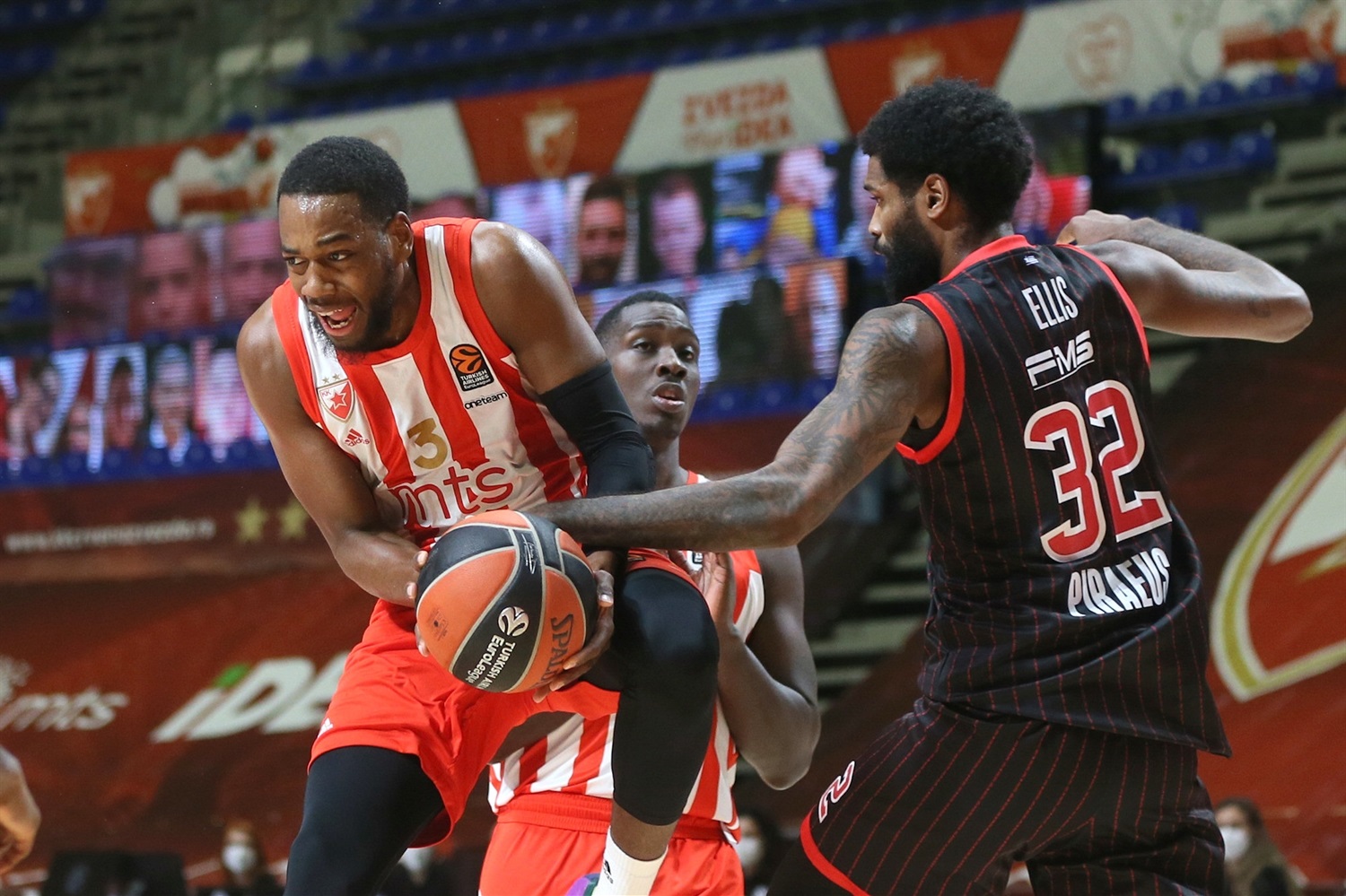 Estrella Roja vs Olympiacos, la batalla de rojos está servida