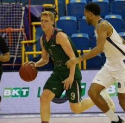 El Unicaja cae ante el Boulogne Metropolitans 92 (90-80)