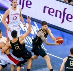 El duelo contra Canadá se resuelve en la prórroga (80-85)