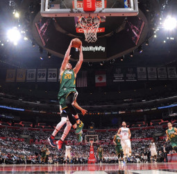 [2-3] Utah Jazz da una estocada de muerte a la serie tras ganar en el Staples Center (96-92)