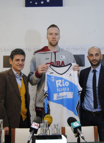 David Barlow: “Estoy seguro de que daré lo máximo de mí y aportaré todo lo que pueda cada minuto para ayudar al equipo”