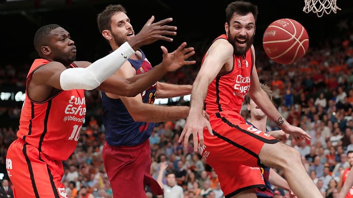 La Fonteta consigue el primer punto de cuartos (1-0)