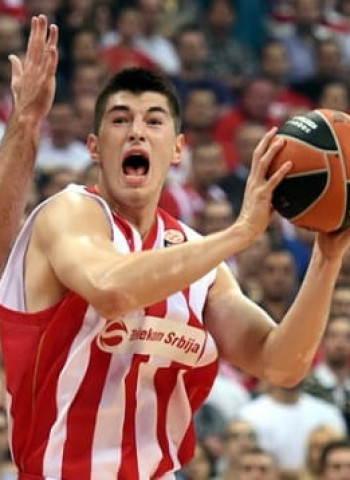 El Brose Baskets piensa en Luka Mitrovic para remplazar la marcha de Nicolo Melli