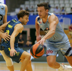 Río Breogán será el rival del Obradoiro en la final de la Copa Galicia (88-36)