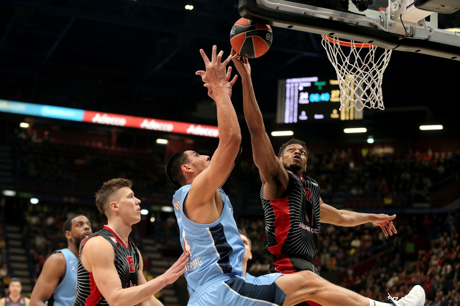 Los tiros libres decantan la victoria hacia el Armani Milán (73-72)