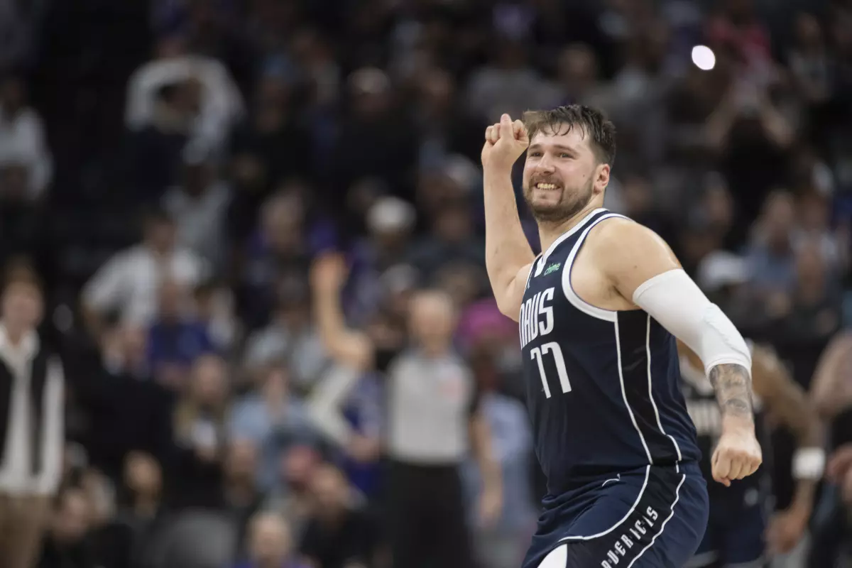 Un triple de Exum sentencia a los Kings
