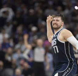 Un triple de Exum sentencia a los Kings