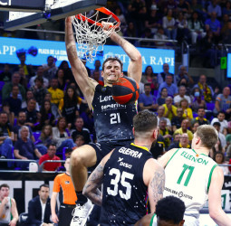 Victoria con valor doble para el Lenovo Tenerife (85-68)
