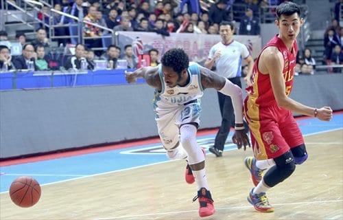 Dwight Buycks renueva con el Fujian chino