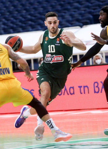 El Panathinaikos rompe su racha de derrotas al vencer al Maccabi (81-63)