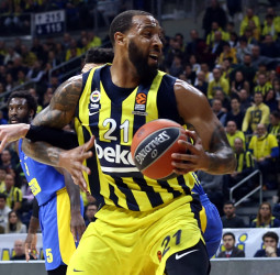 Derrick Williams, otro nombre para el Armani Milán