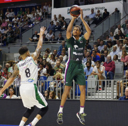 El duelo andaluz se quedó en el Carpena (79-71)