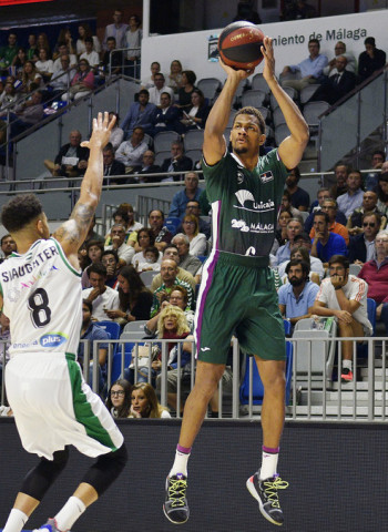 El duelo andaluz se quedó en el Carpena (79-71)