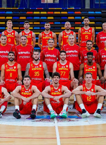 Primer paso contra Macedonia del Norte