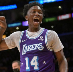 Stanley Johnson continuará en los Angeles Lakers