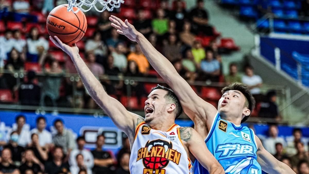 Thomas Heurtel abandona el baloncesto chino para volver a Europa
