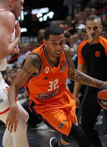 La Fonteta estrena la nueva EuroLiga con victoria (78-71)
