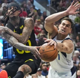 Clarkson lidera el duro correctivo de los Jazz sobre los Mavericks
